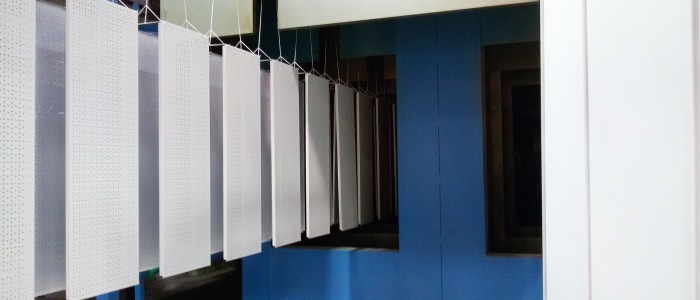 Pulverkrāsotu metāla detaļu žāvēšana