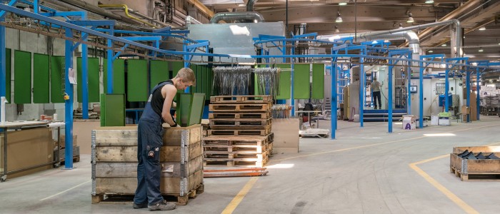 Industriāla metāla apstrāde un krāsošana