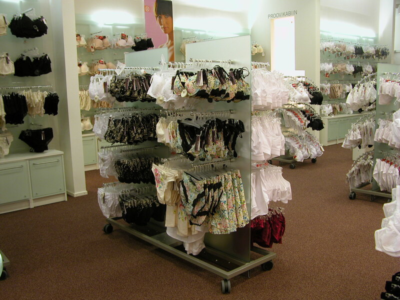 kosmētikas veikala interjers